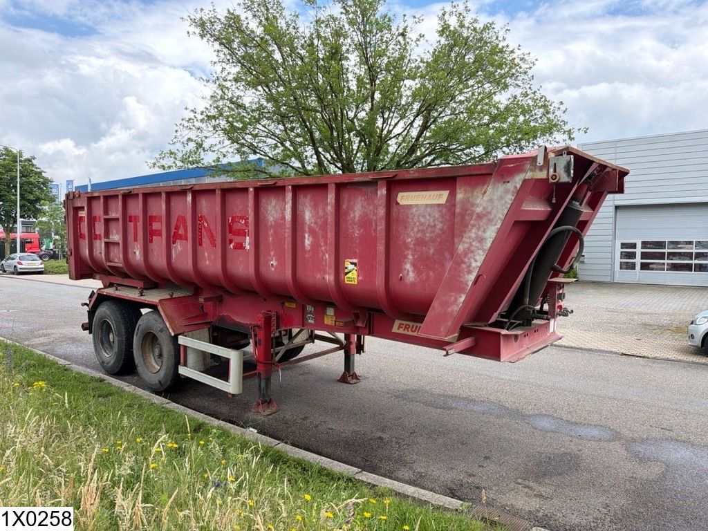 Fruehauf kipper Steel suspension