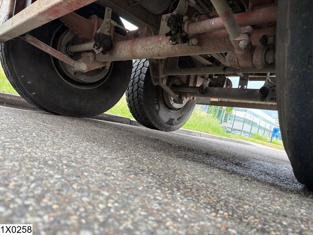 Fruehauf kipper Steel suspension