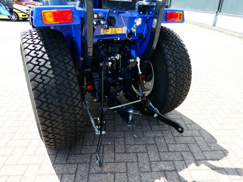 Iseki TLE3410 4wd HST / 0001 Draaiuren / Gazonbanden