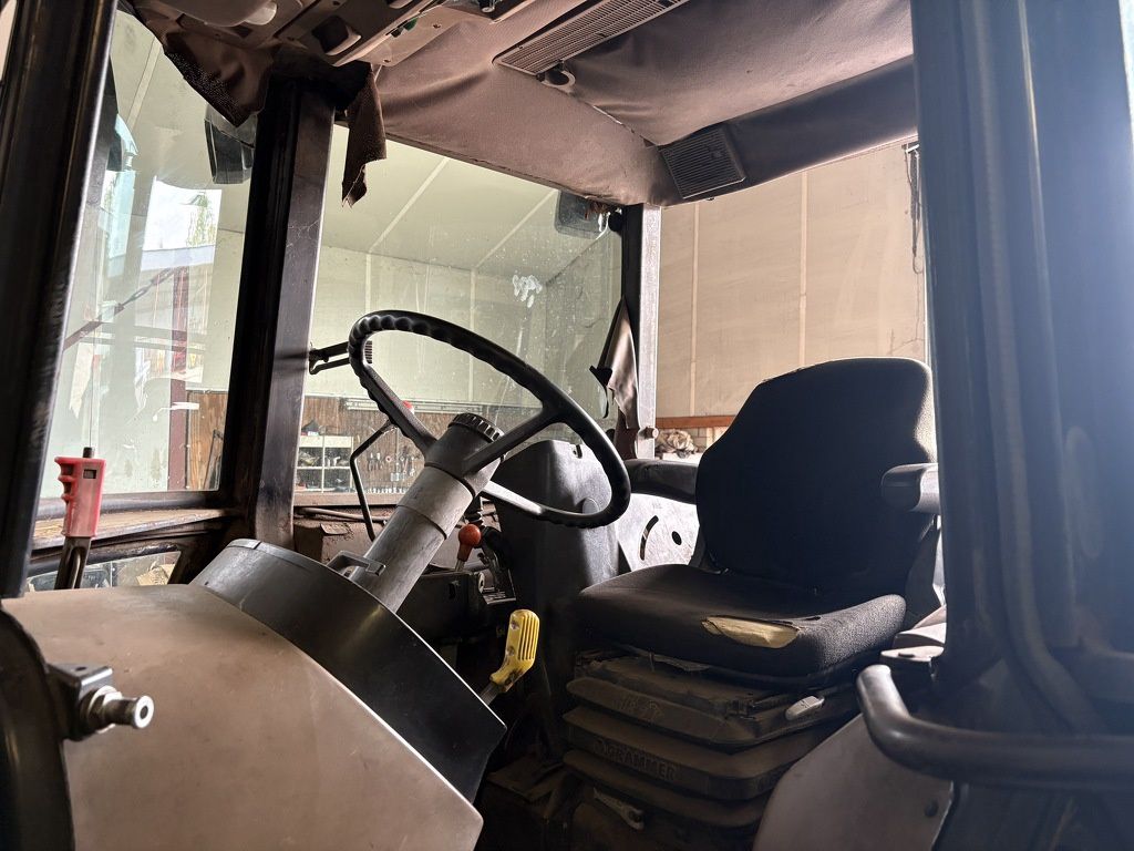 John Deere 2650
