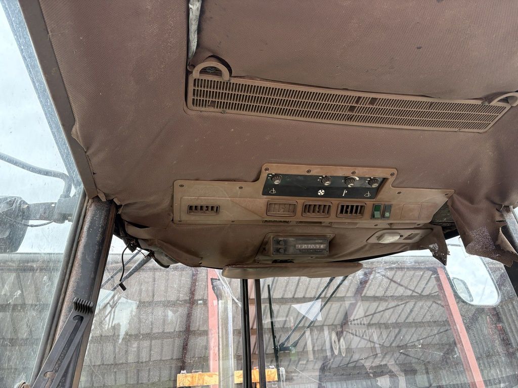 John Deere 2650