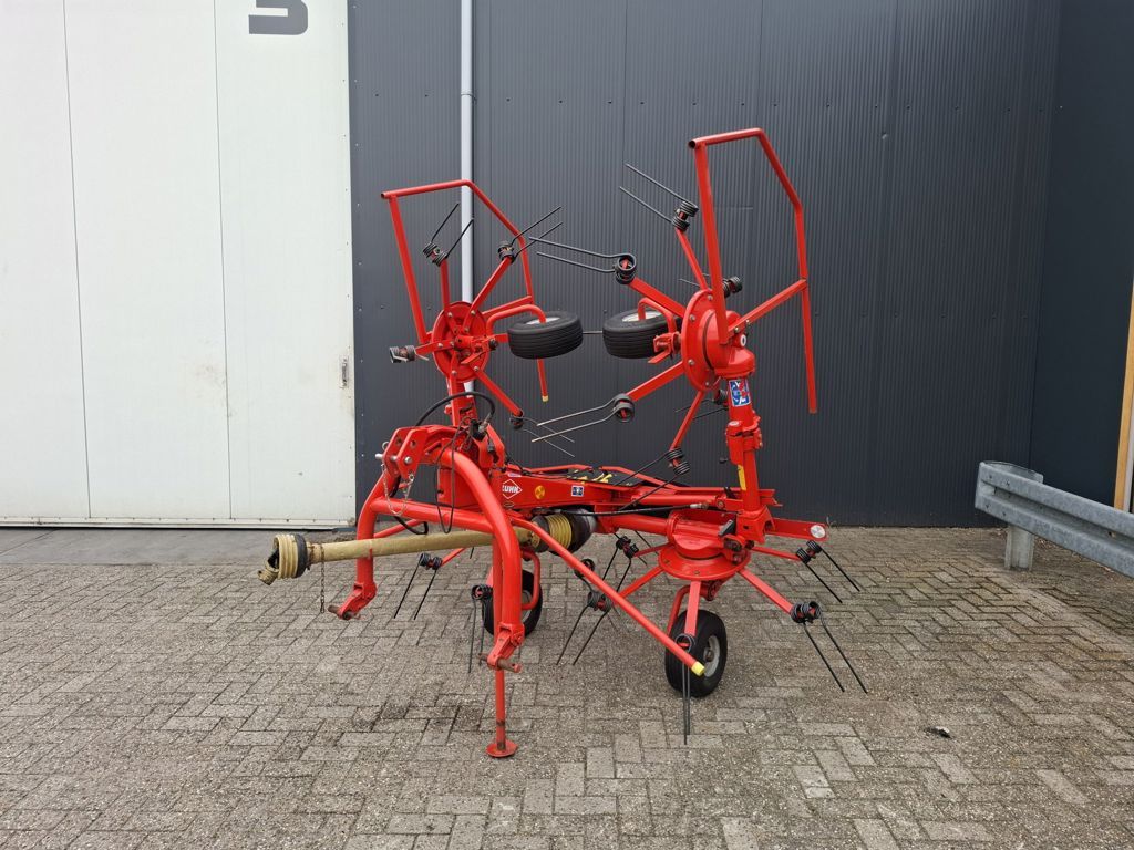Kuhn GF 422