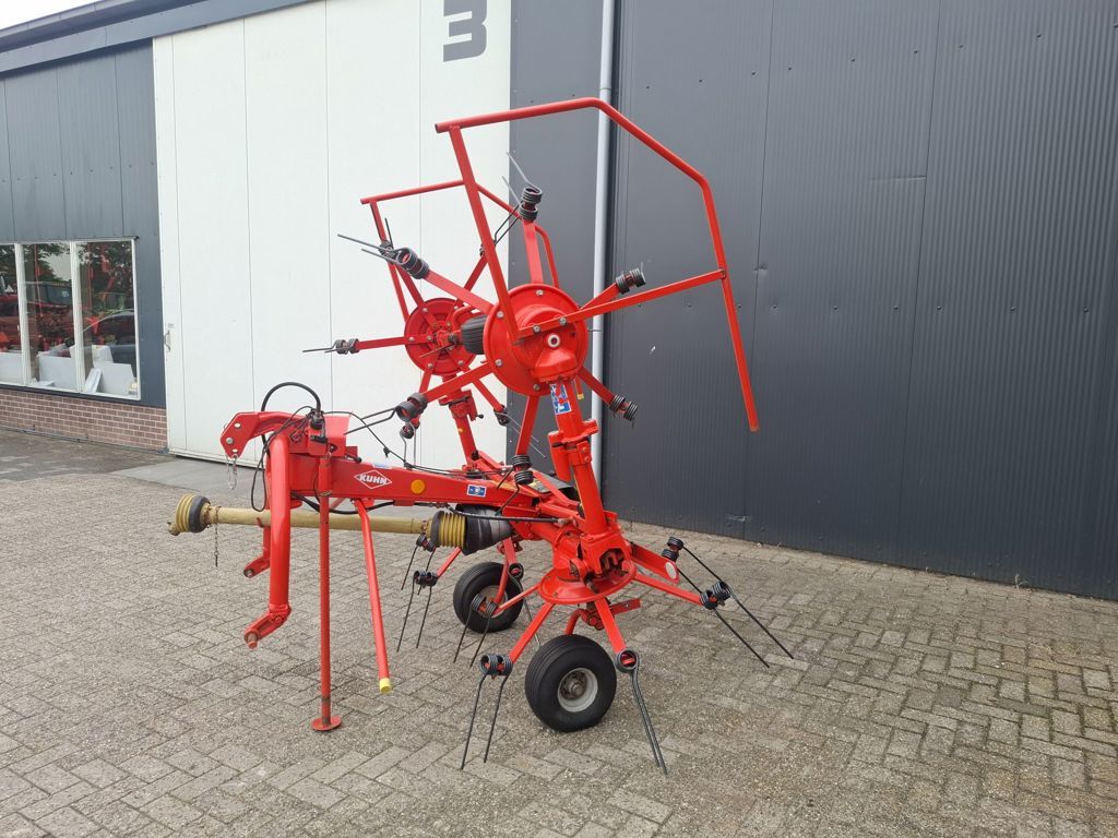 Kuhn GF 422