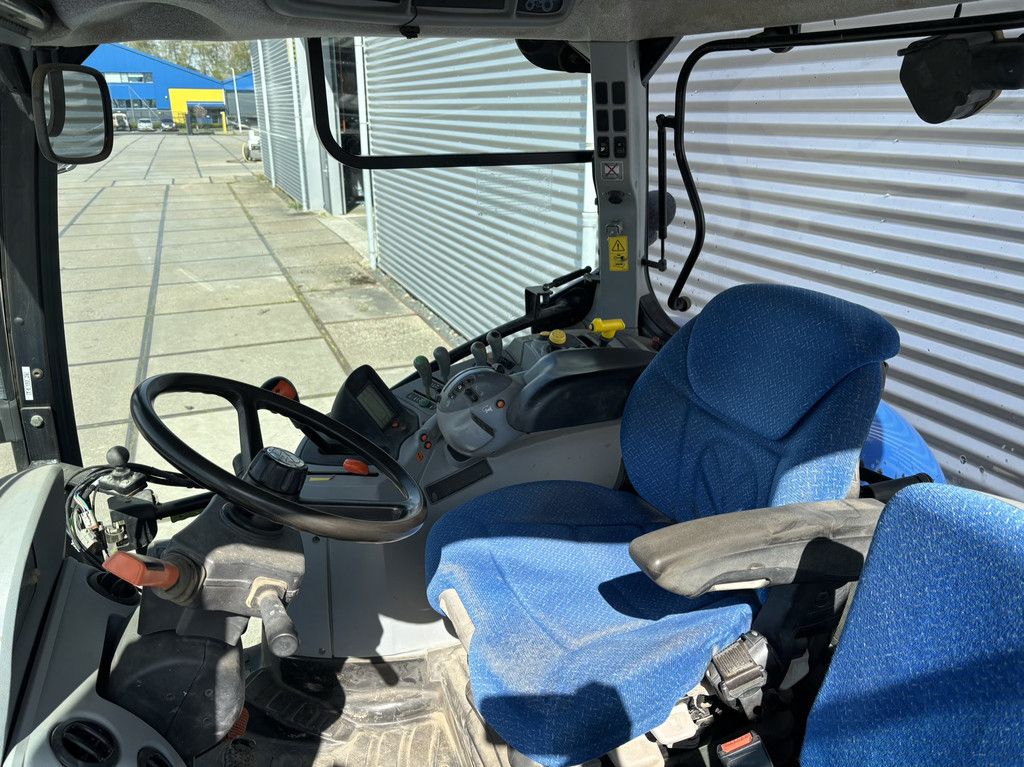 New Holland T3.55F T6.150EC
