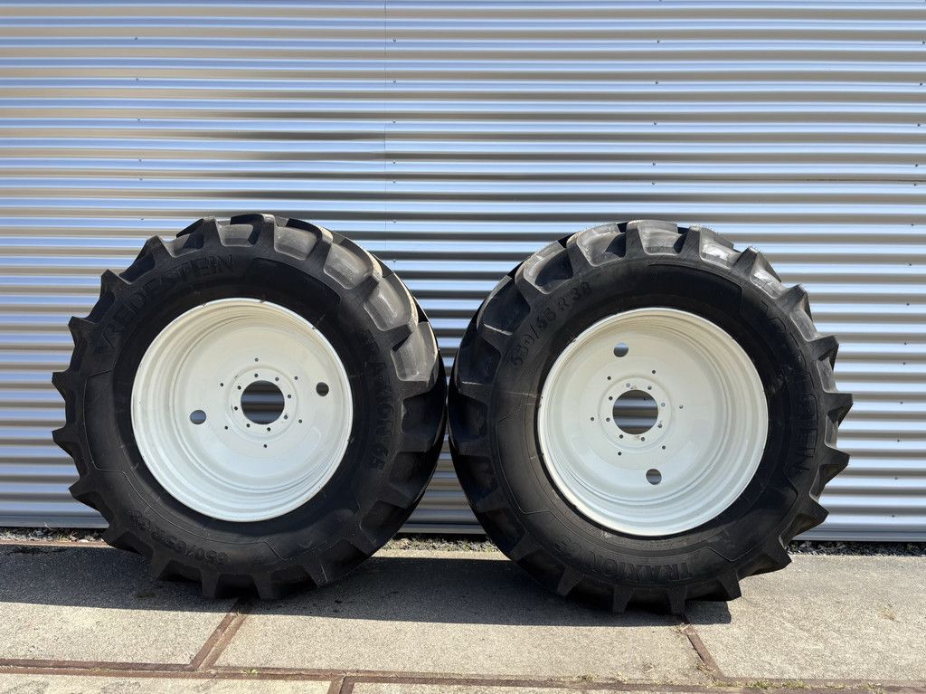 Vredestein Traxion 65