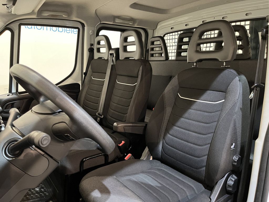 Iveco Daily 35S16 2.3 375 DC 7 pers. Open Laadbak / Euro 6 / Trekhaak 3.500 KG / Airco / Cruise Control / 32.300 KM !!