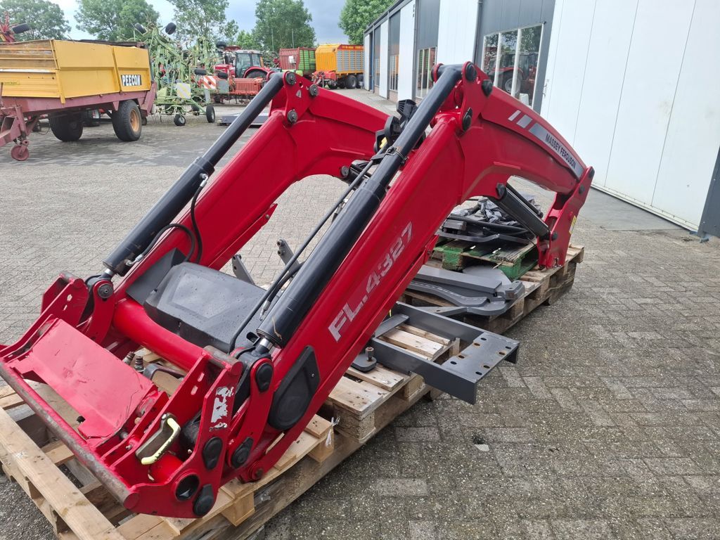 Massey Ferguson FL.4327