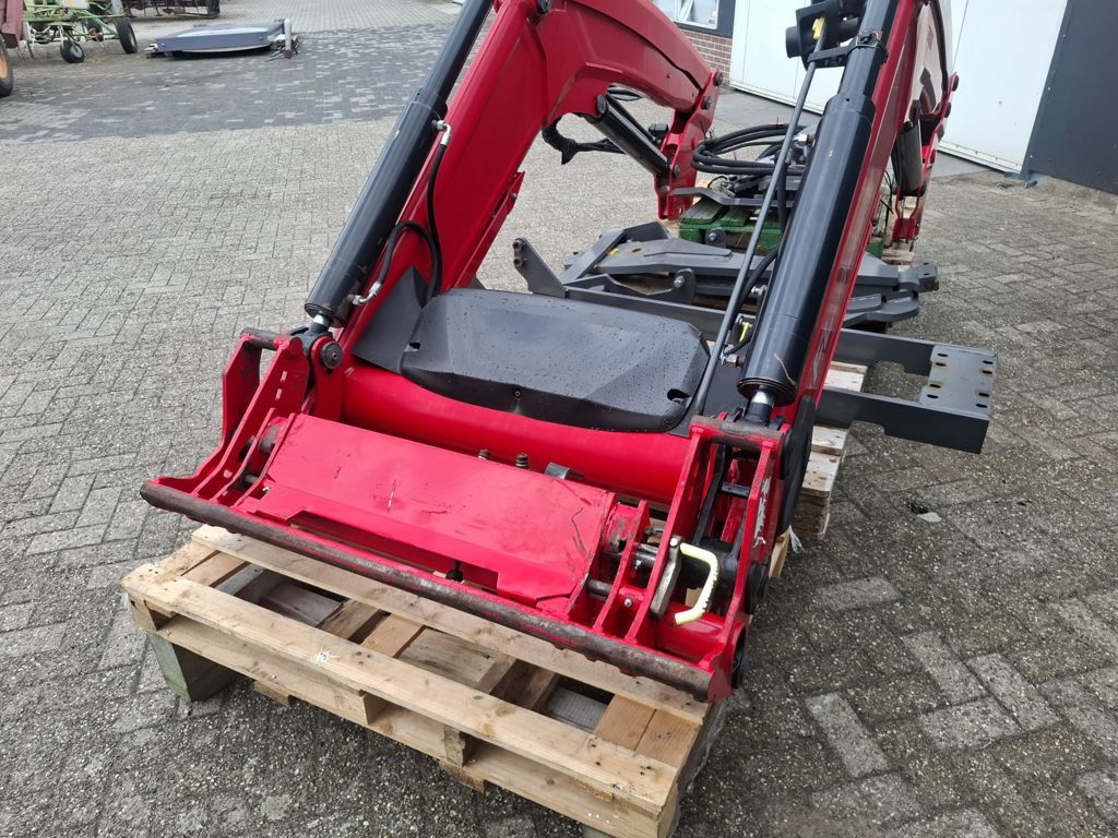 Massey Ferguson FL.4327