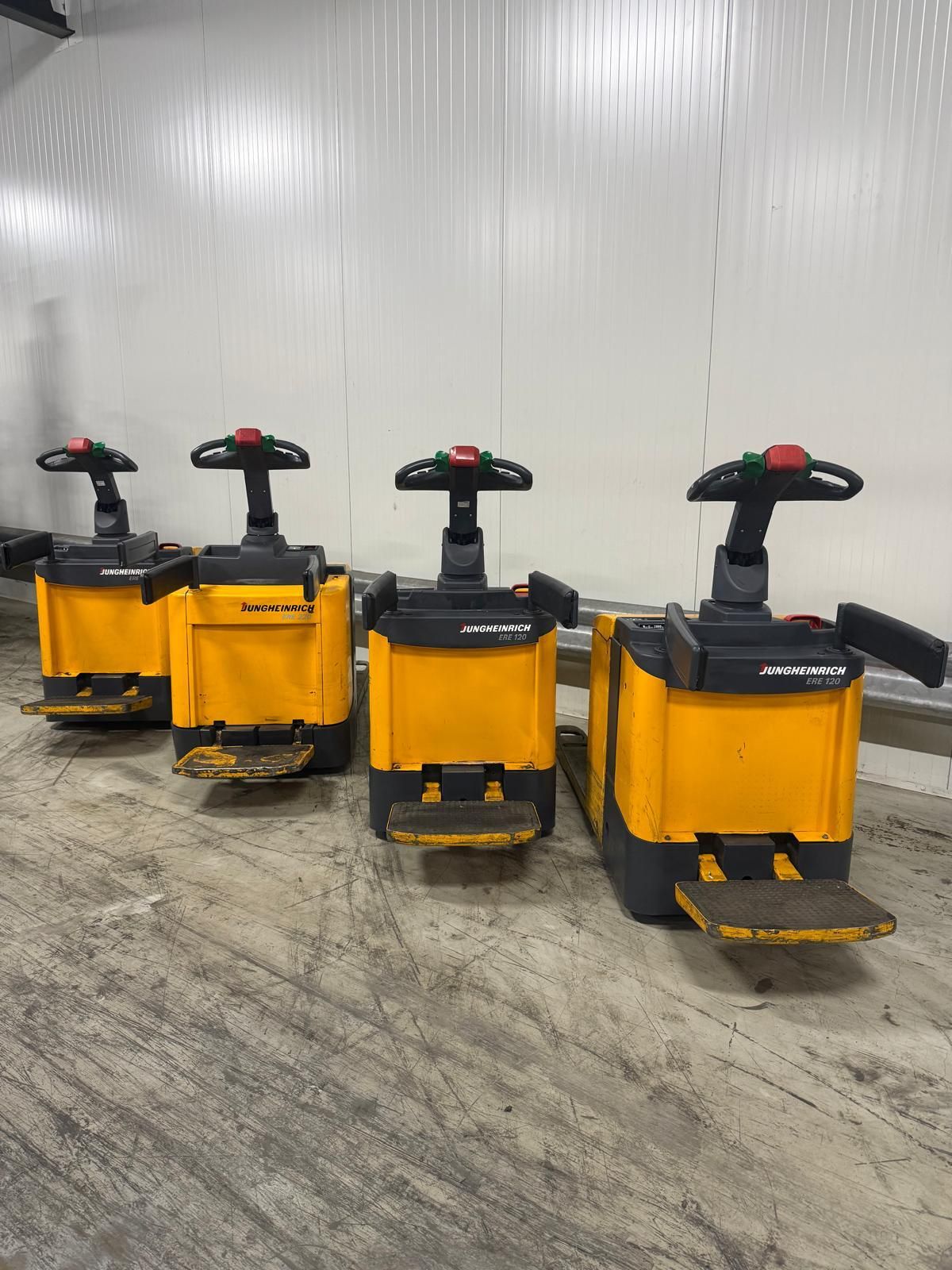 4x Jungheinrich meerijpompwagen breed 680x1000 mm vanaf 1250,00e