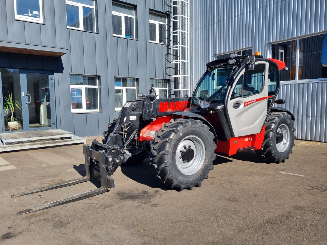 Manitou MLT737-130 PS for sale