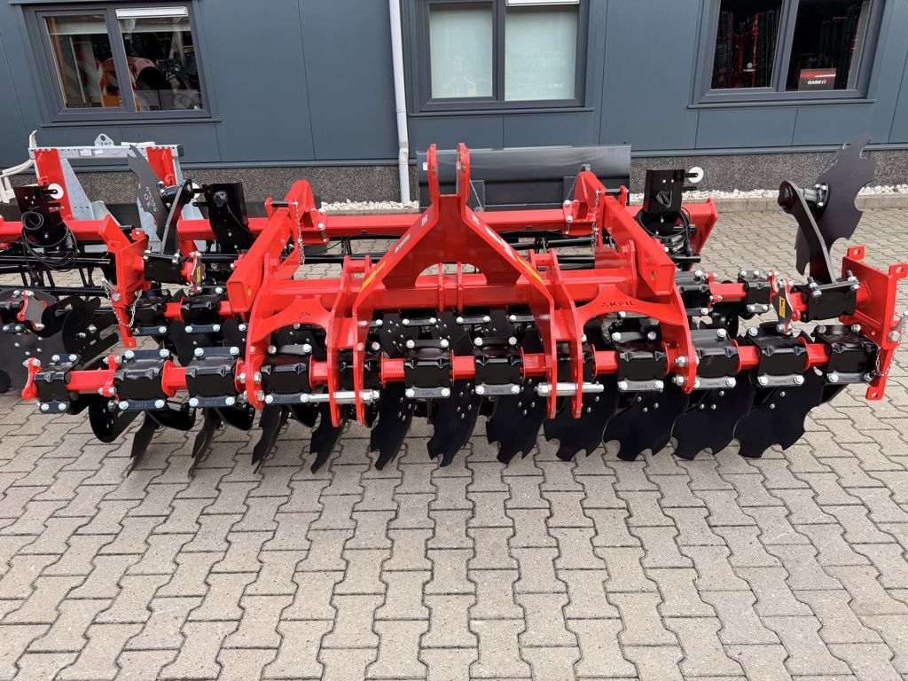 AKPIL Scorpio S cultivator/woeler