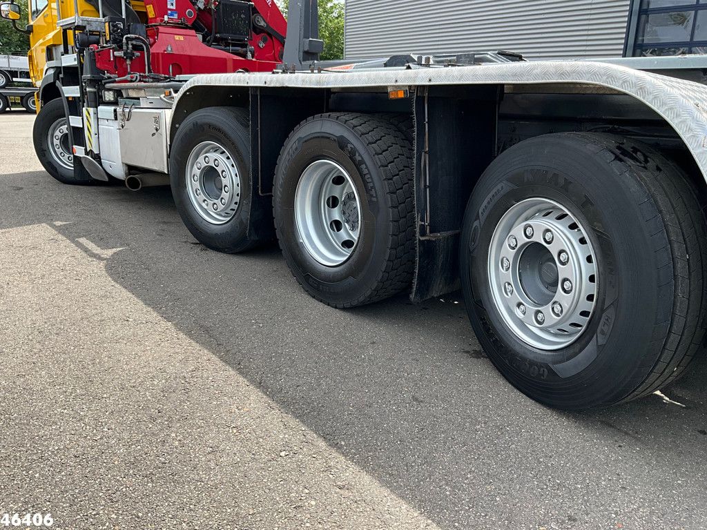 DAF FAQ CF 400 8x2 Euro 6 HMF 26 Tonmeter laadkraan Just 190.212 km!