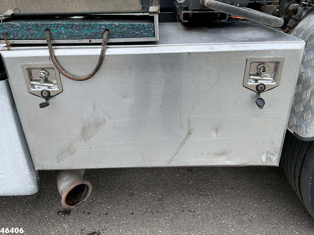 DAF FAQ CF 400 8x2 Euro 6 HMF 26 Tonmeter laadkraan Just 190.212 km!