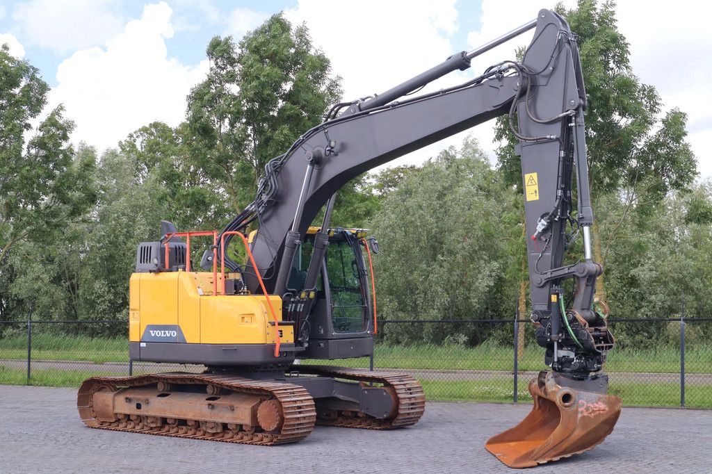 Volvo ECR235EL | ECR 235 EL | TILTROTATOR | BUCKET | GOOD CONDITION