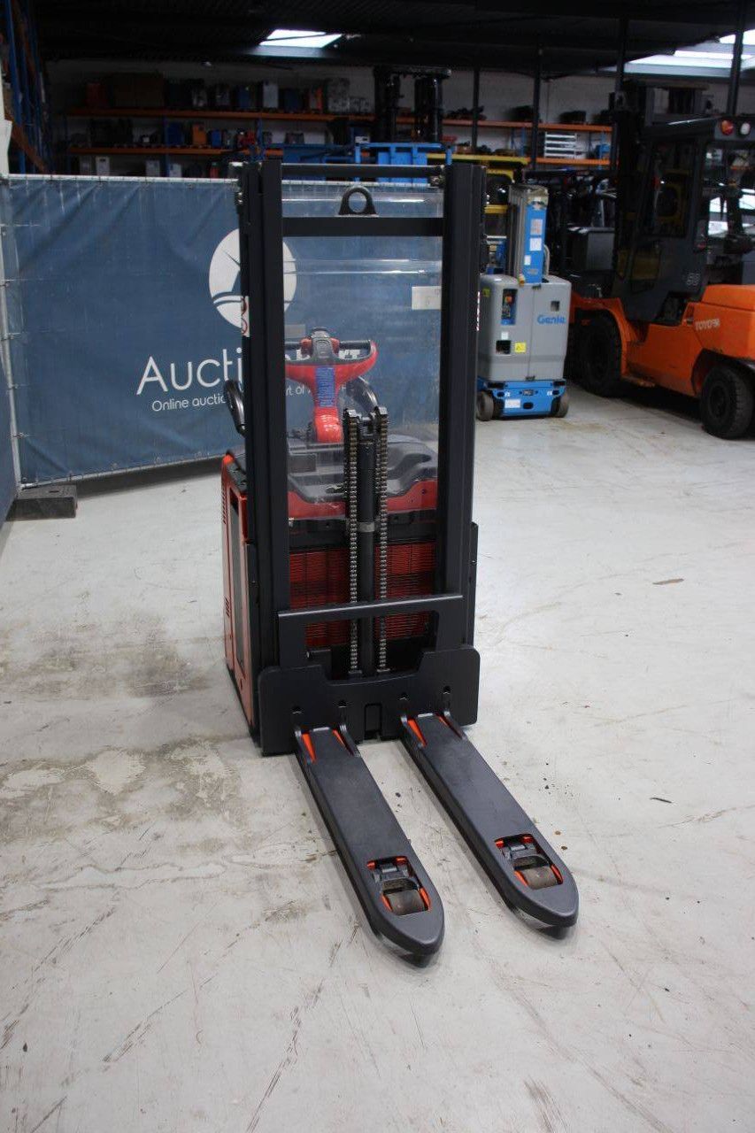 Linde D14 AP Electric Stacker 1400kg 2021