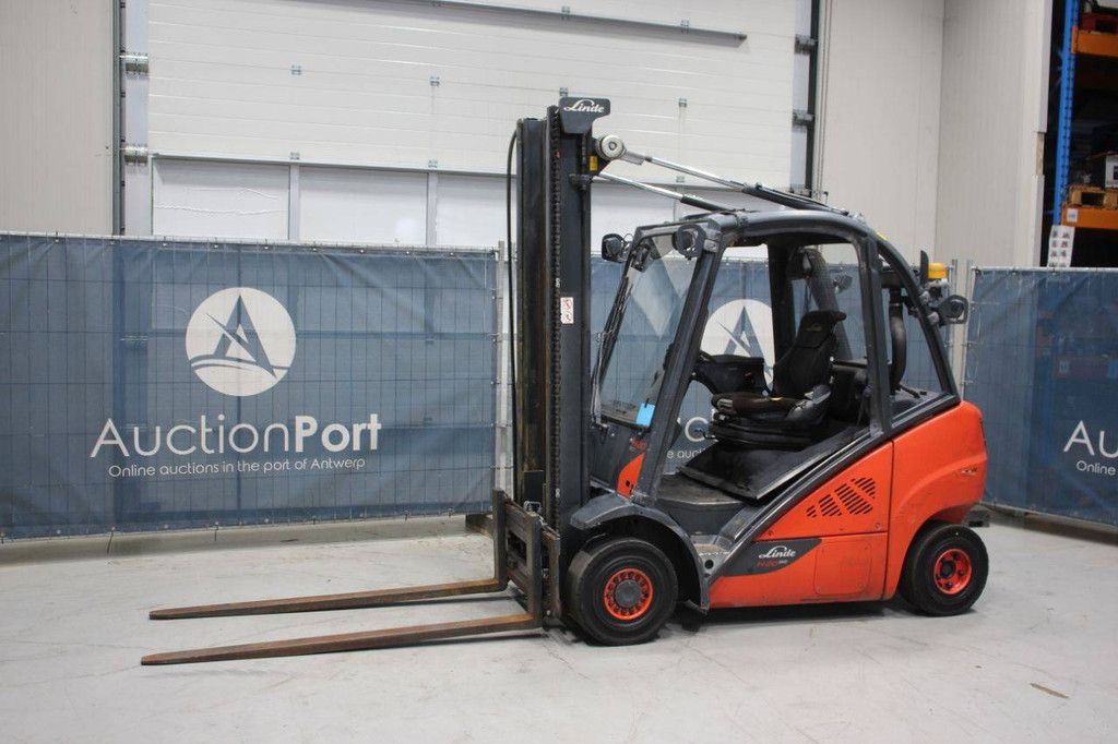Linde H20 Diesel-Gabelstapler 2000 kg 7,0 m