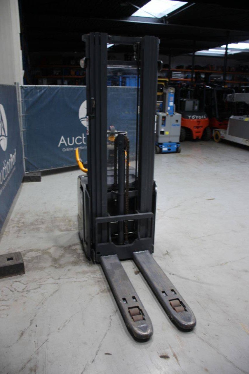 Crown CTI-4000 Stacker 1.6 Electric 1600kg 2020