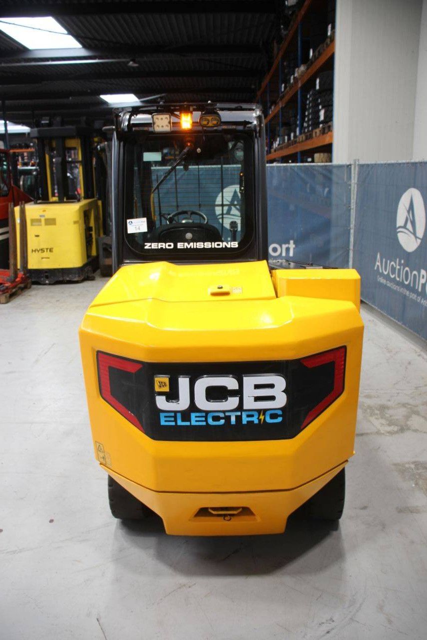 JCB 30-19E Elektrischer Teleskoplader 3000 kg 4 m