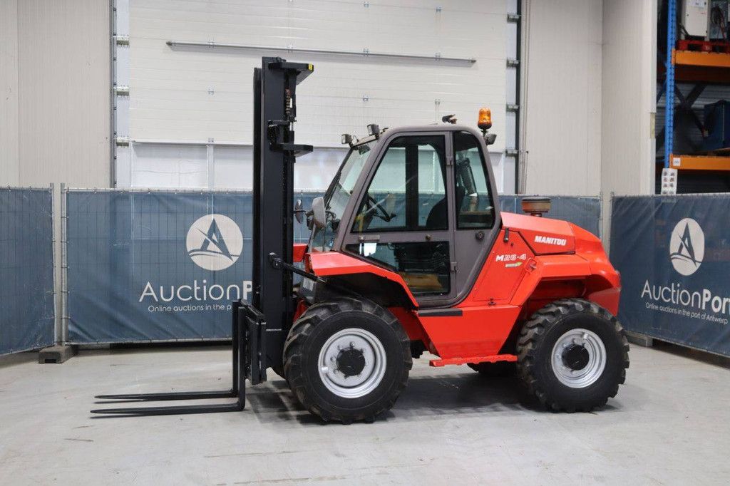 Ruw-terreinheftruck Manitou M26-4 Diesel 2600kg 5.5m 2015