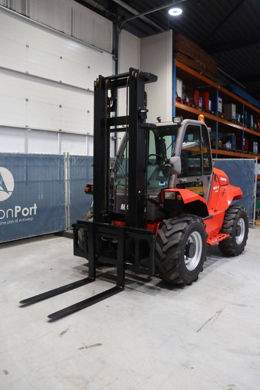 Ruw-terreinheftruck Manitou M26-4 Diesel 2600kg 5.5m 2015
