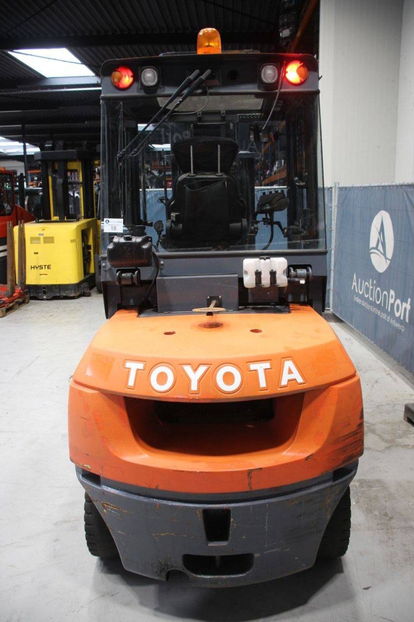 Forklift Toyota 7FDA50 Diesel 5000kg 4.0m 2007