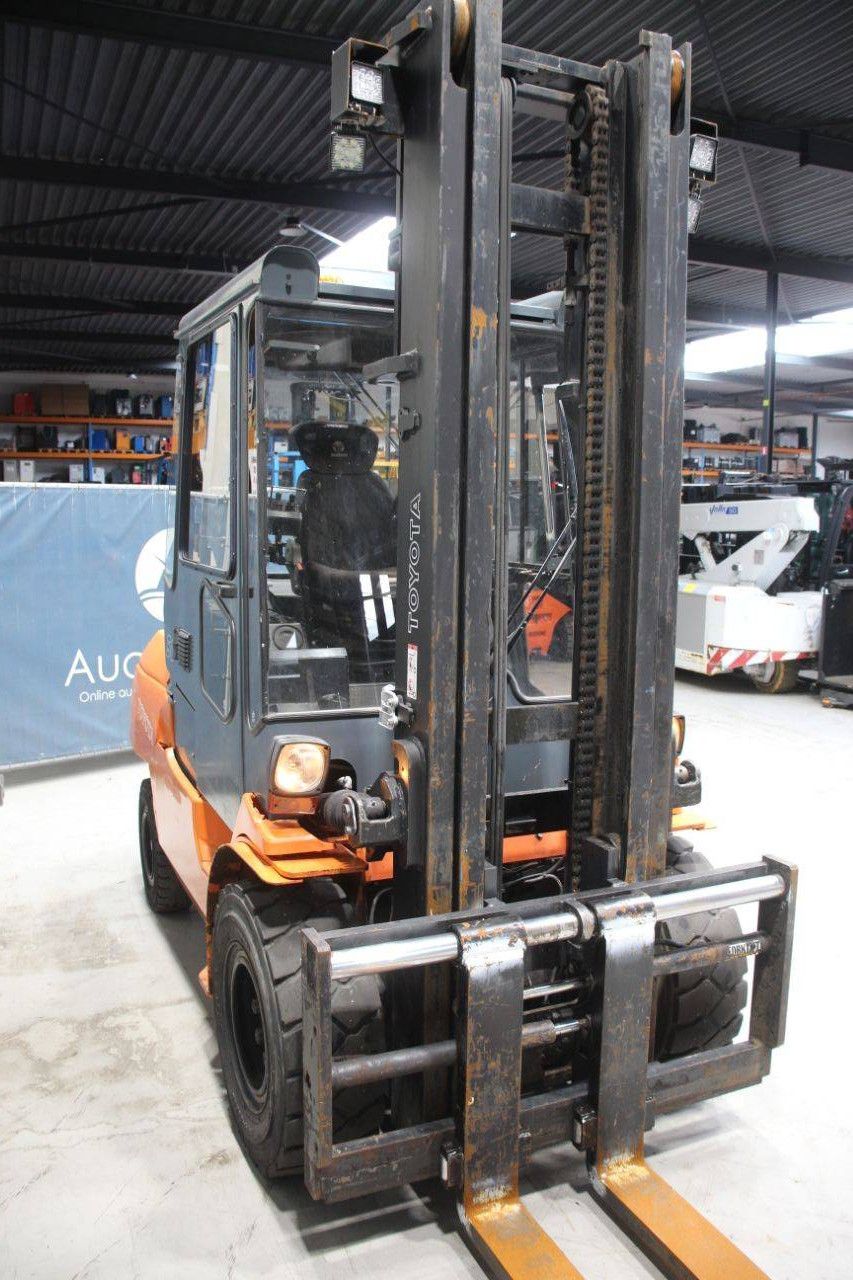 Forklift Toyota 7FDA50 Diesel 5000kg 4.0m 2007