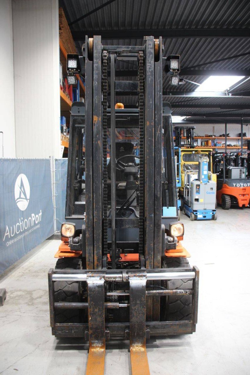 Forklift Toyota 7FDA50 Diesel 5000kg 4.0m 2007