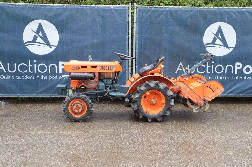 Mini-Traktor Kubota B5001DT Diesel 9,5 PS mit Grubber
