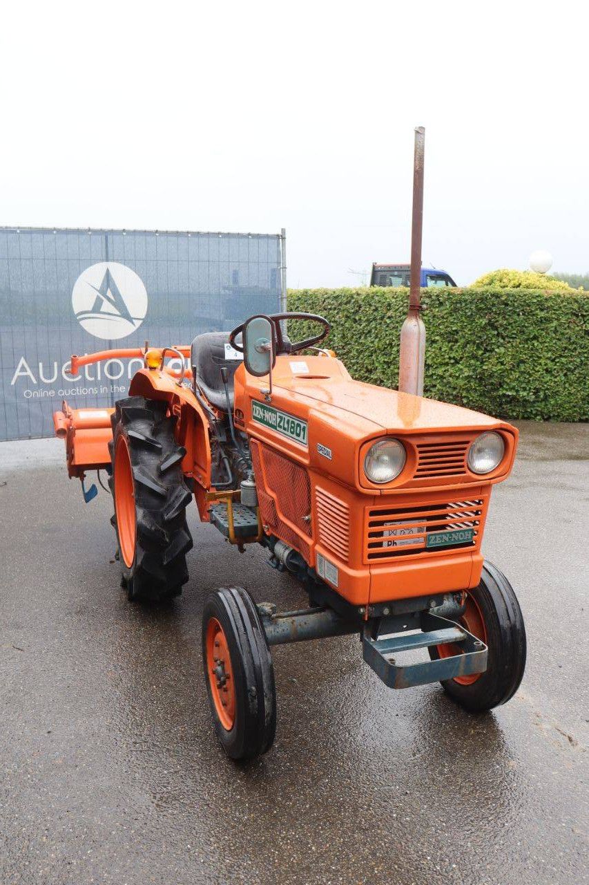 Kubota Zen-noh L1801 Diesel-Minitraktor, 18 PS, mit Fräse