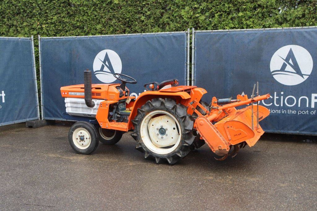 Kleintraktor Kubota ZB1600 Diesel 16 PS mit Grubber