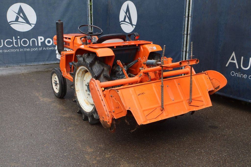 Kleintraktor Kubota ZB1600 Diesel 16 PS mit Grubber