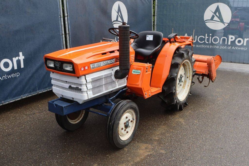 Kleintraktor Kubota ZB1600 Diesel 16 PS mit Grubber