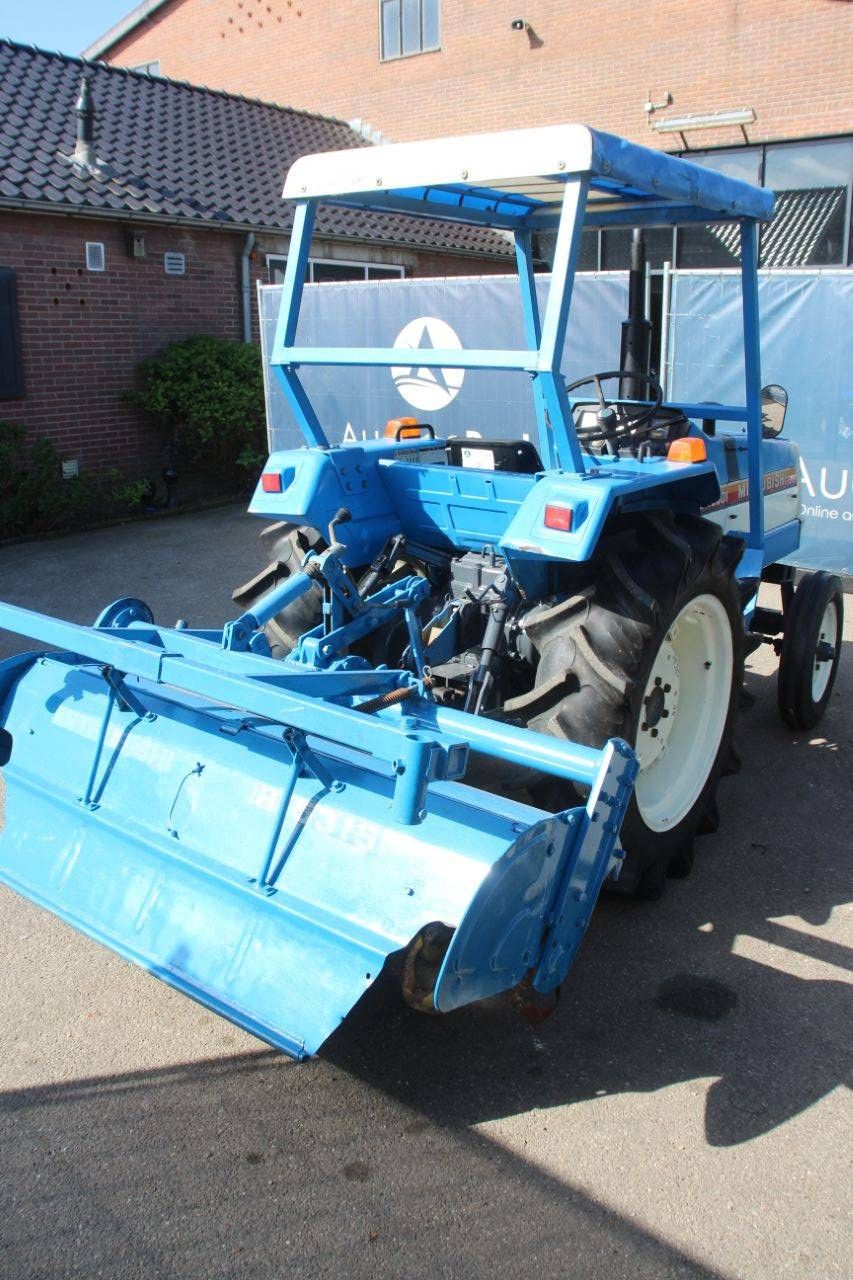 Mitsubishi MT2501 Diesel-Kleintraktor, 24 PS, mit Grubber