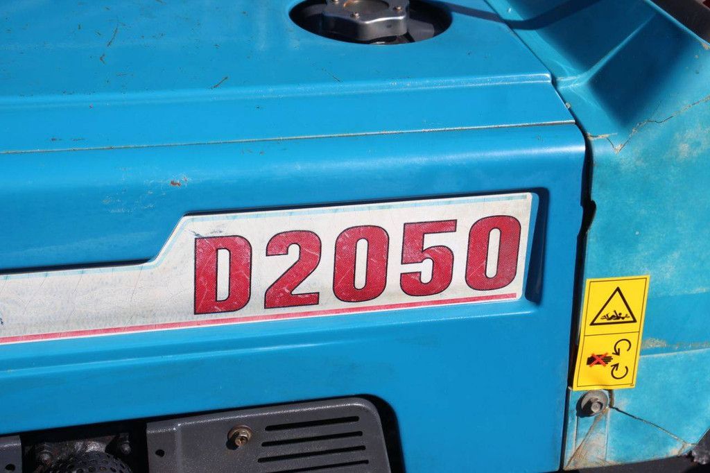 Mitsubishi D2050 Diesel-Minitraktor, 20 PS, mit Grubber
