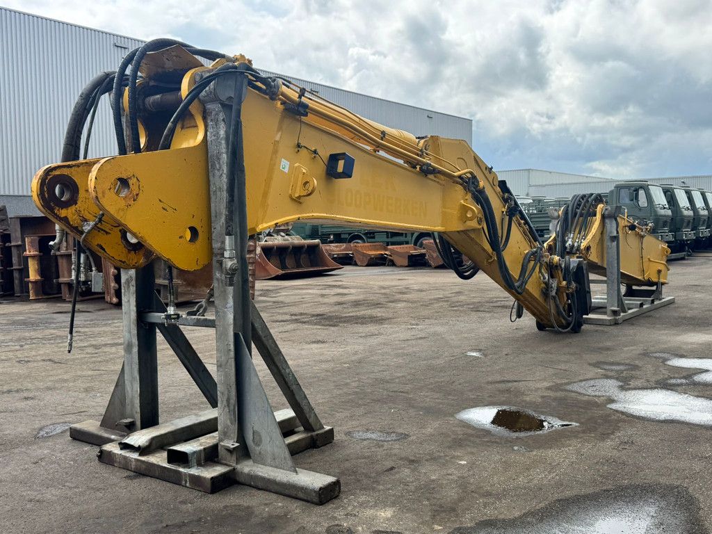 Komatsu PC490HRD-11