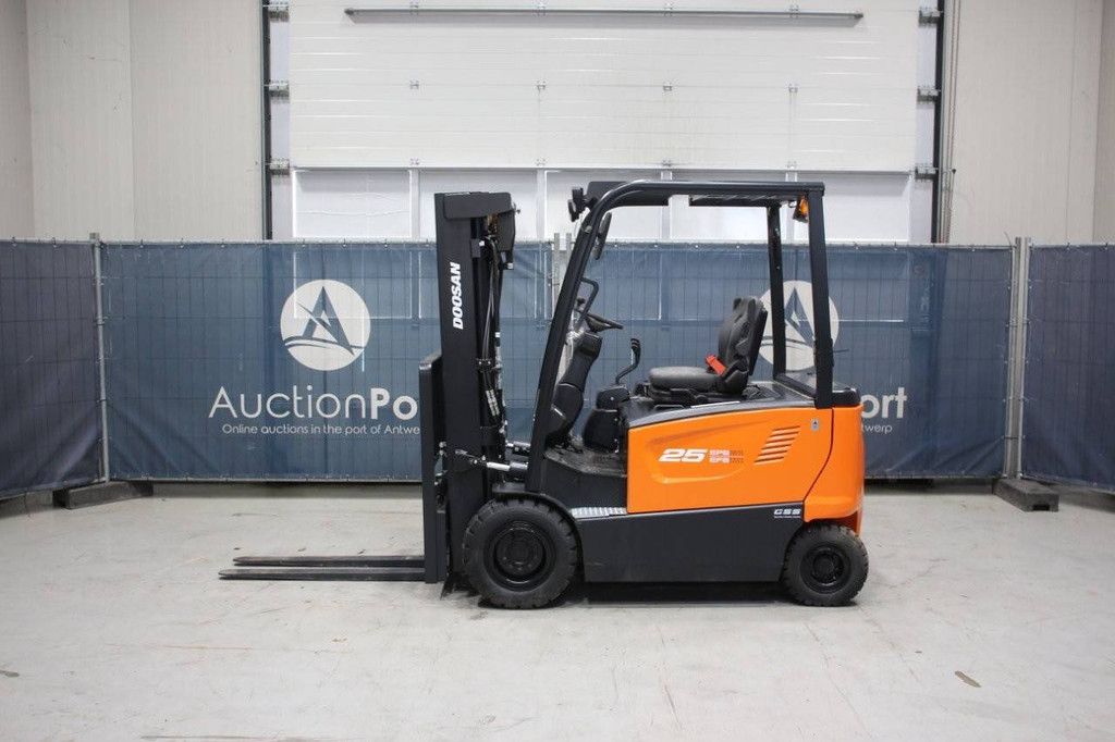 Doosan B25x-7plus Electric Forklift 2385kg 4.73m