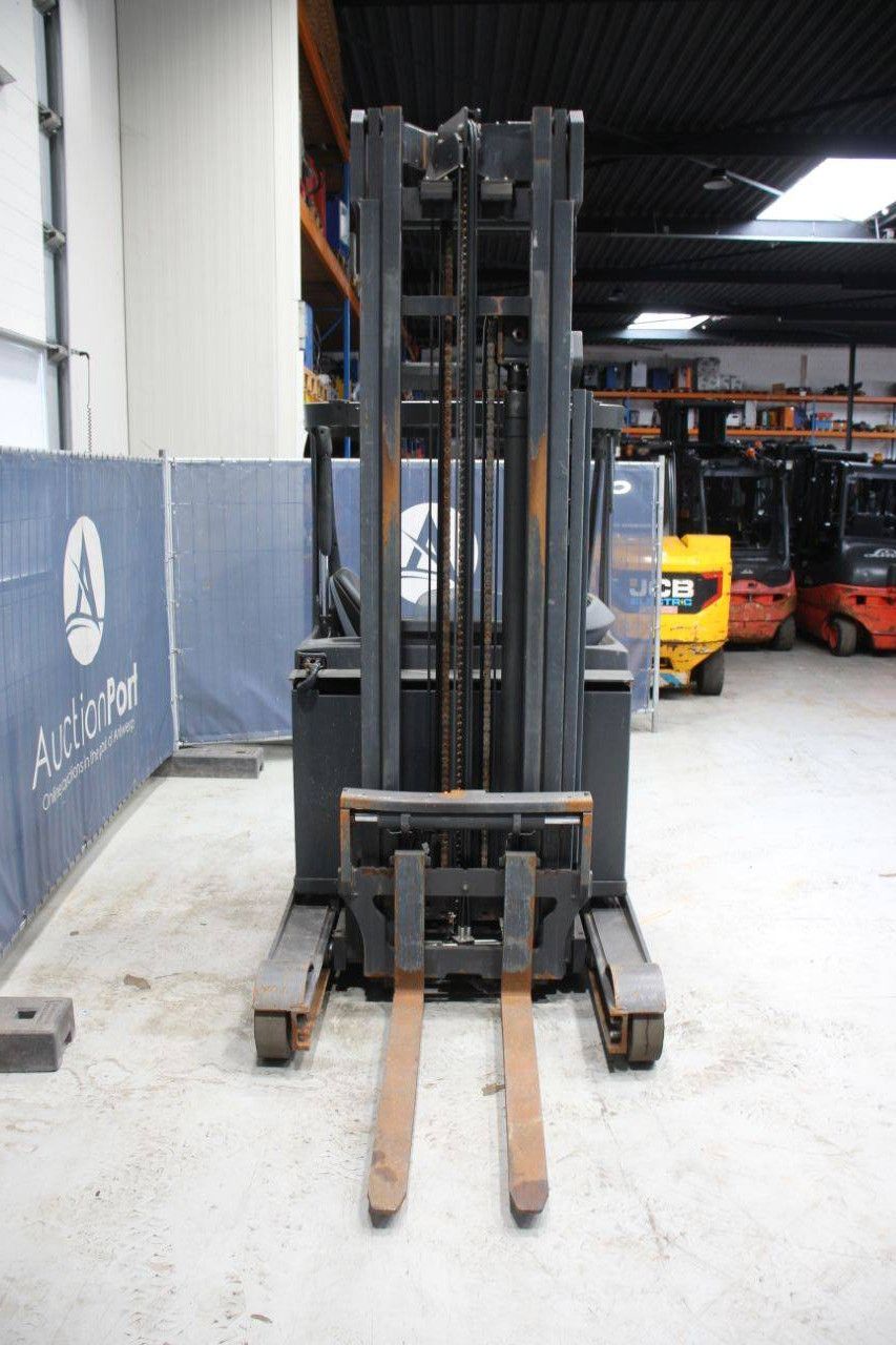 Fenwick-Linde R14-01 Elektro-Schubmaststapler 1400 kg 2015