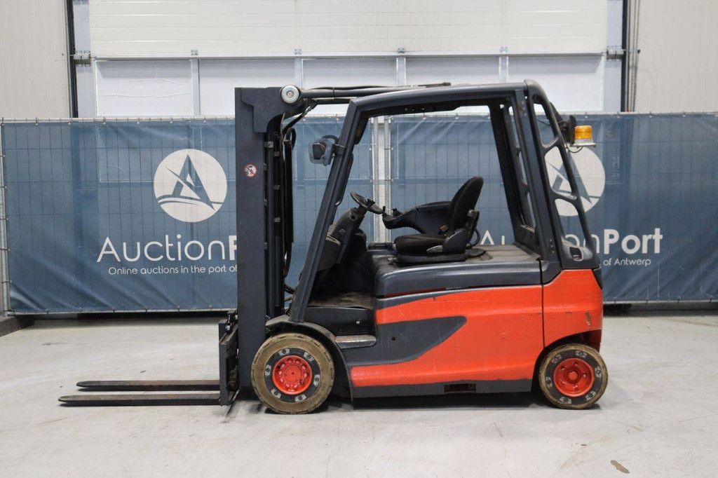Linde E25L-01 Electric Forklift 2500kg 4.35m 2012