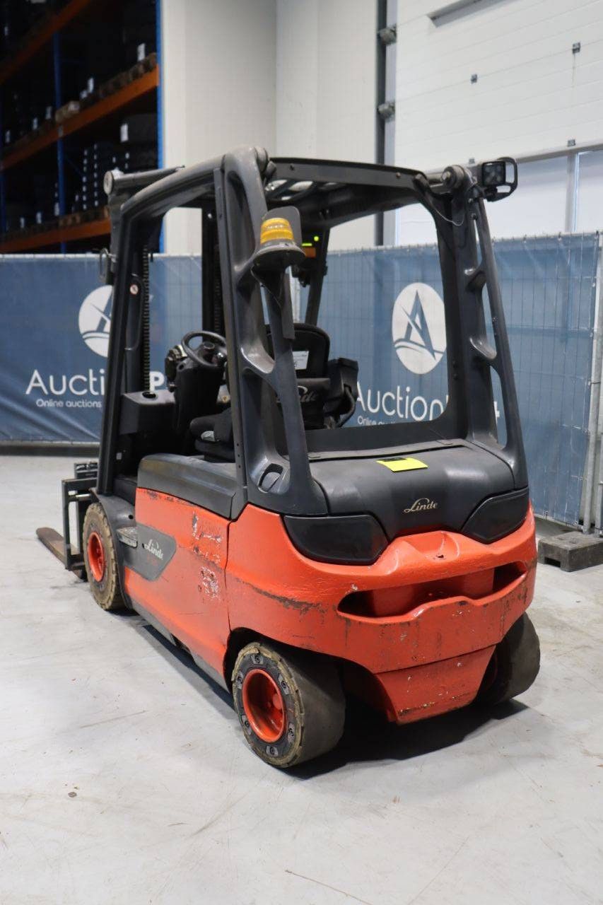 Linde E30L-01 Electric Forklift 3000kg 8.0m 2015