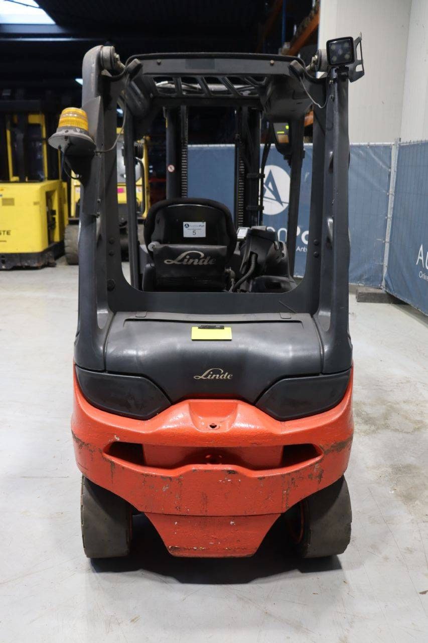 Linde E30L-01 Electric Forklift 3000kg 8.0m 2015