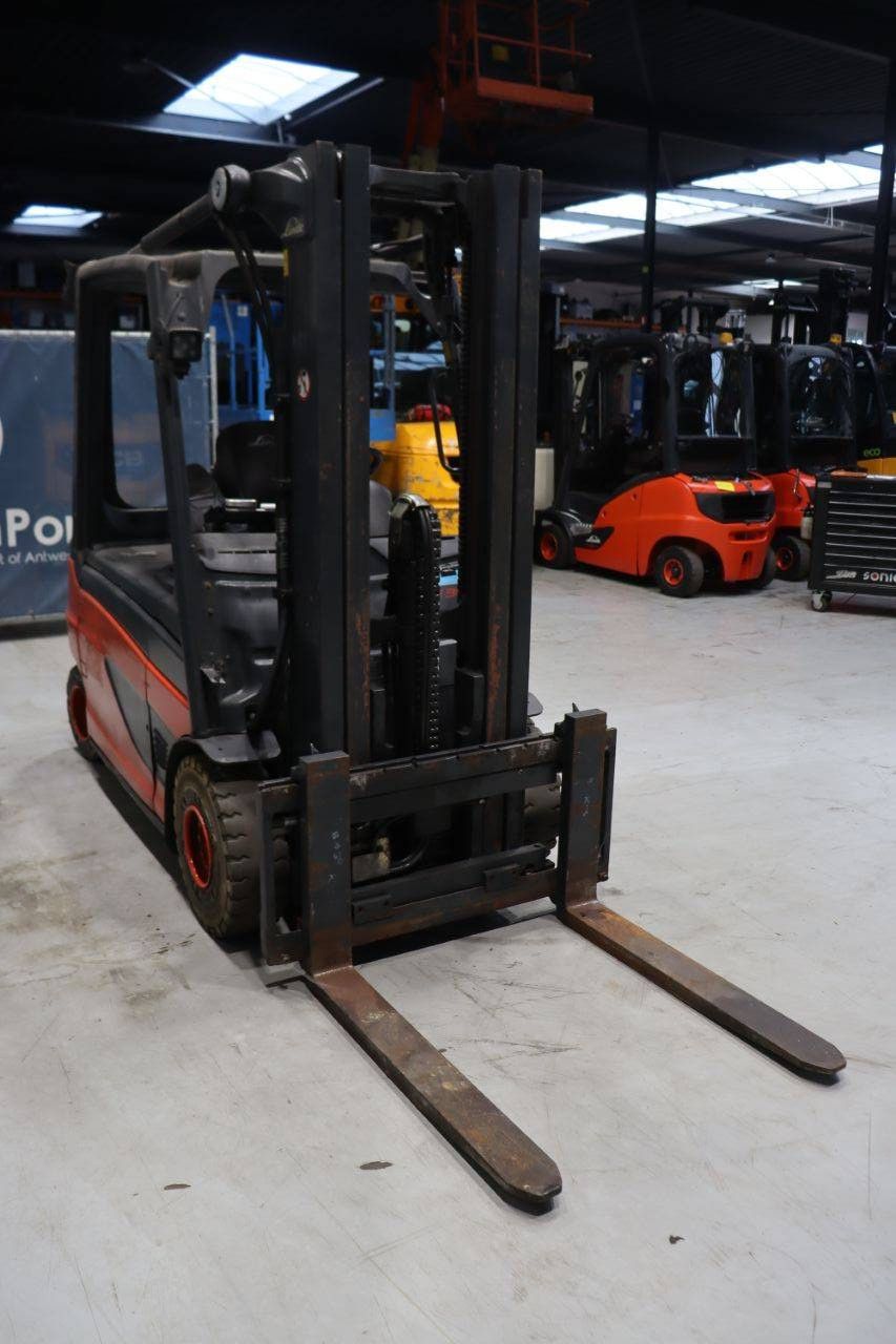 Linde E30L-01 Electric Forklift 3000kg 8.0m 2015