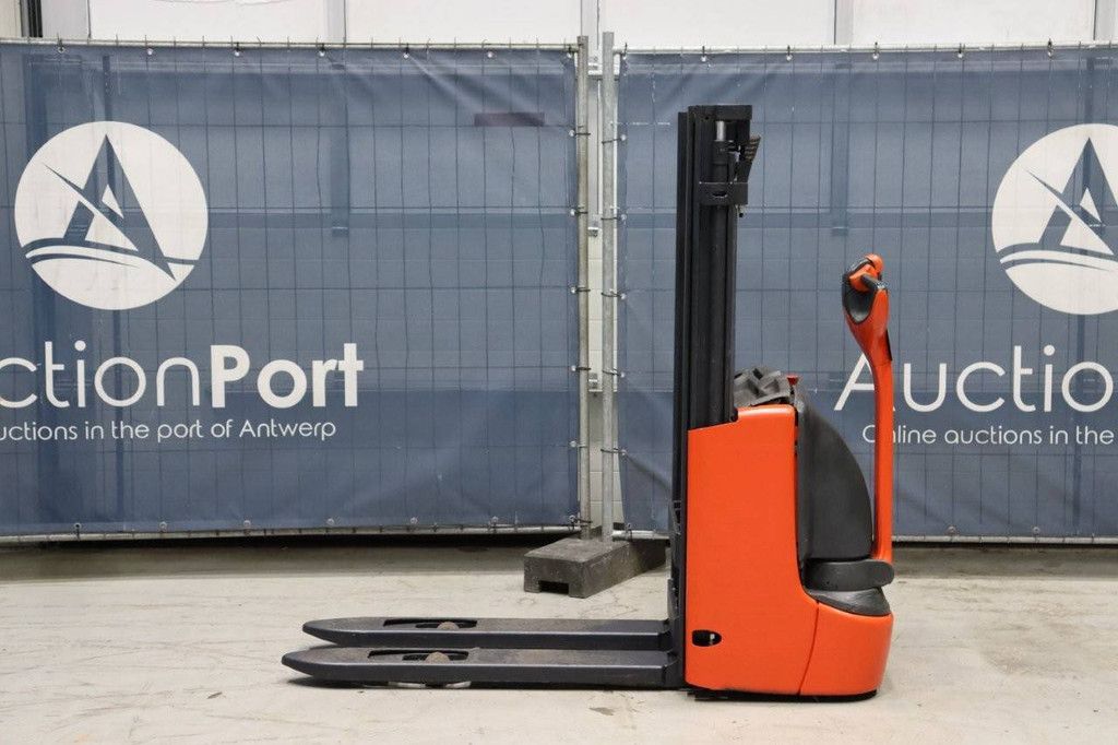 Fenwick-Linde L10B Electric Stacker 1000kg 2.5m 2016