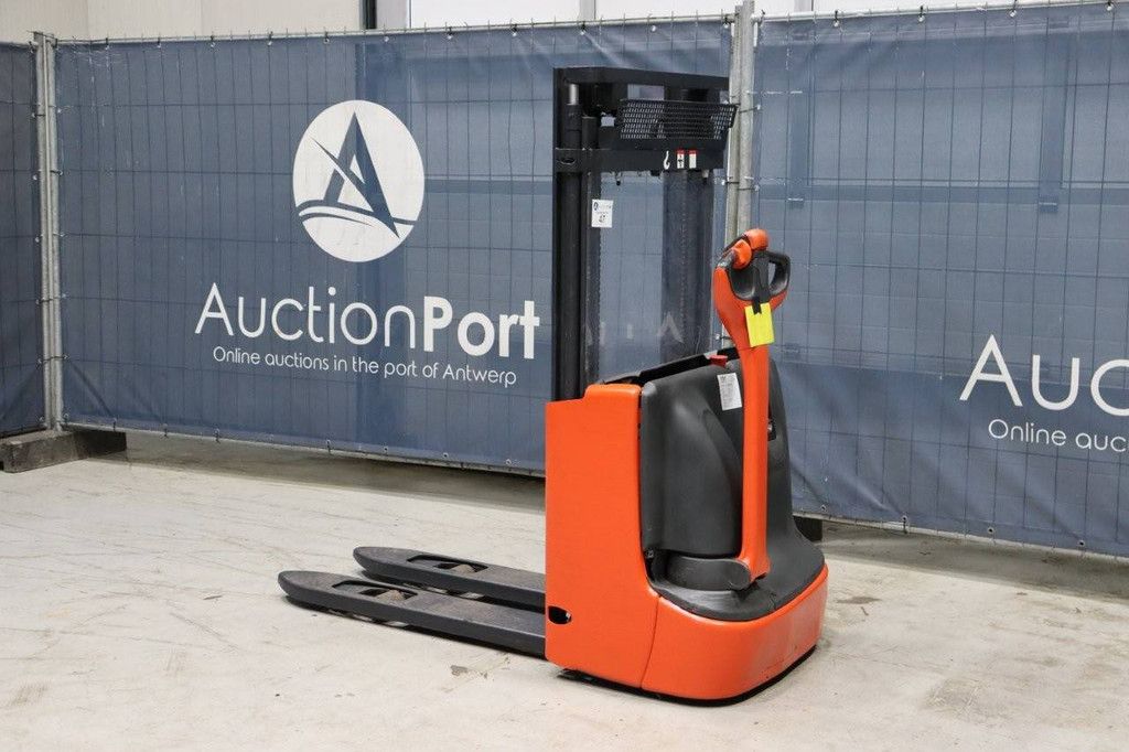 Fenwick-Linde L10B Electric Stacker 1000kg 2.5m 2016