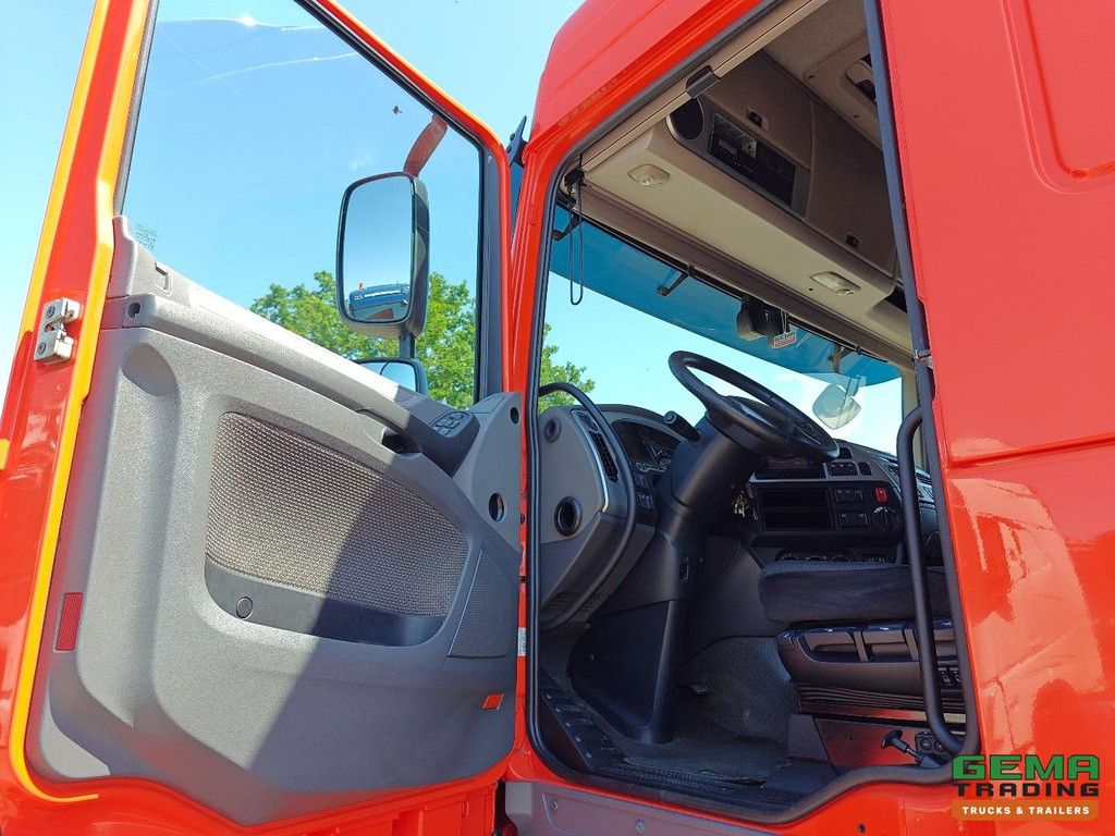 DAF XF 440 FT 4X2 Space Cab Euro6C - Skirts - Inverter - NL Truck - Double Tank - 03/2027 MOT