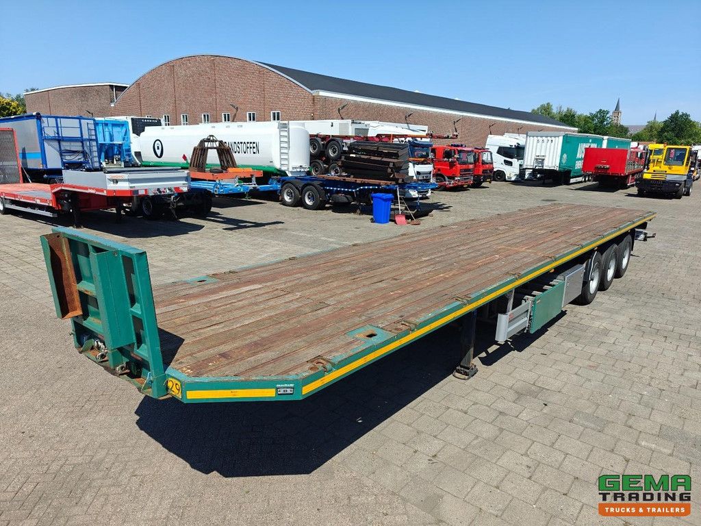 Contar B 1727 LD 13.6m Open Loading Platform - Stakes / Eyes / TwistLocks - 2x Lift Axles - Hardwood Floor - 3-Axle BPW Drum Brake