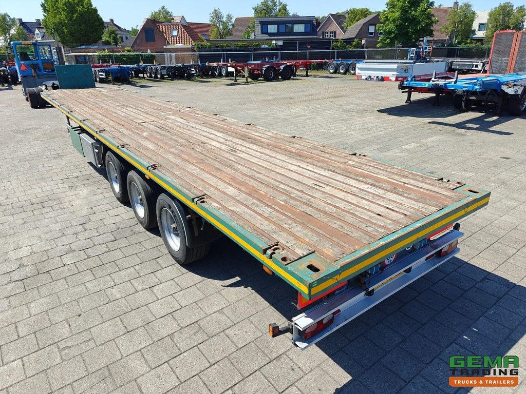 Contar B 1727 LD 13.6m Open Loading Platform - Stakes / Eyes / TwistLocks - 2x Lift Axles - Hardwood Floor - 3-Axle BPW Drum Brake