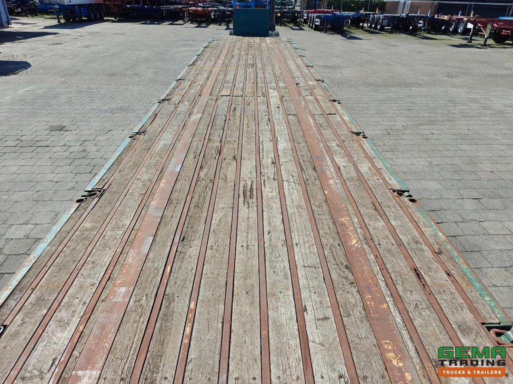 Contar B 1727 LD 13.6m Open Loading Platform - Stakes / Eyes / TwistLocks - 2x Lift Axles - Hardwood Floor - 3-Axle BPW Drum Brake