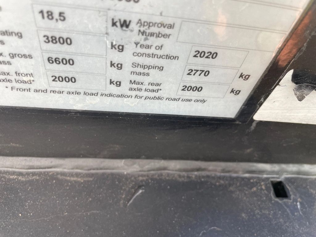 Giant G2500HD Xtra kniklader 2022