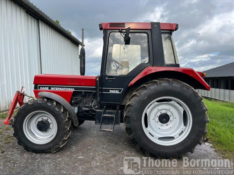 Case IH 745 XL