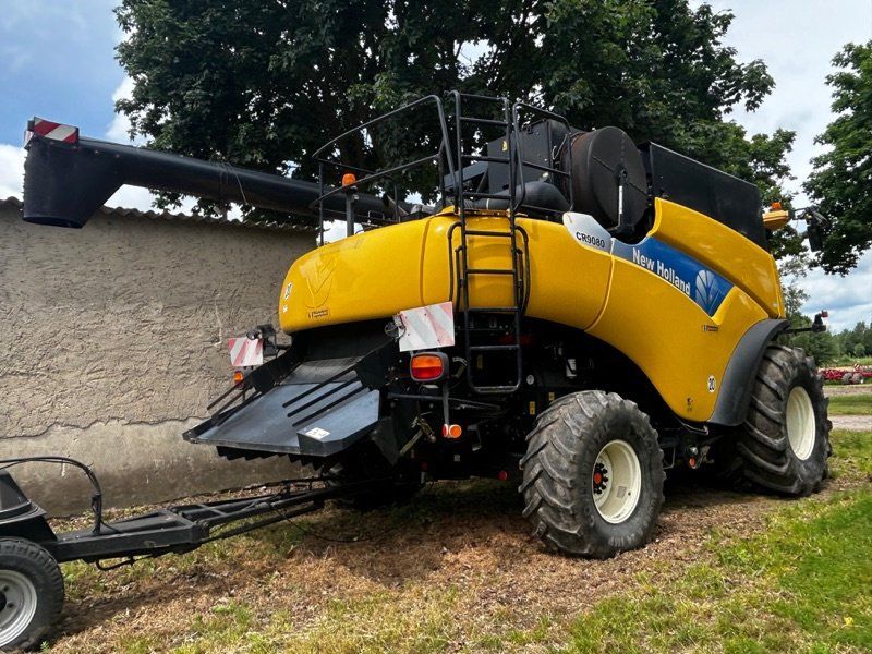 New Holland CR 9080